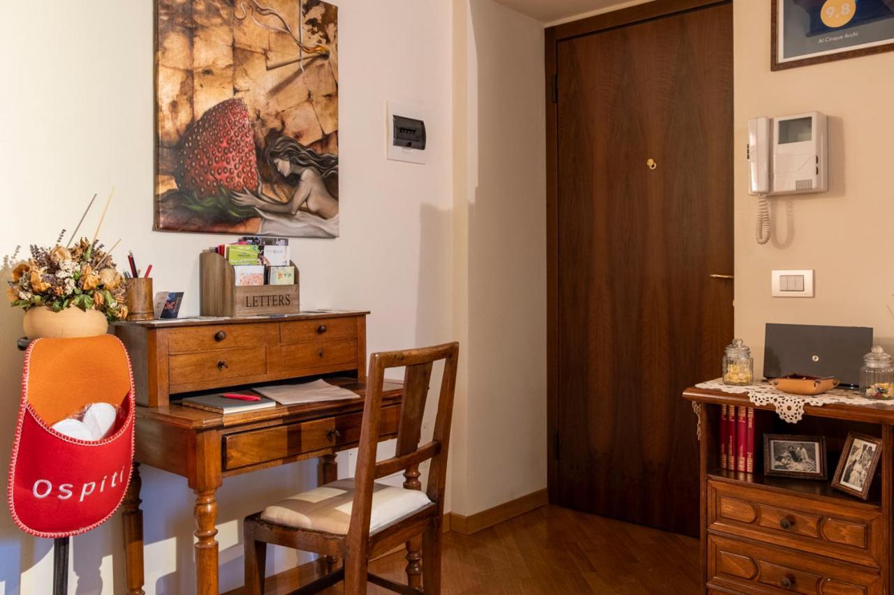 Apartamento Ai Cinque Archi Verona Exterior foto